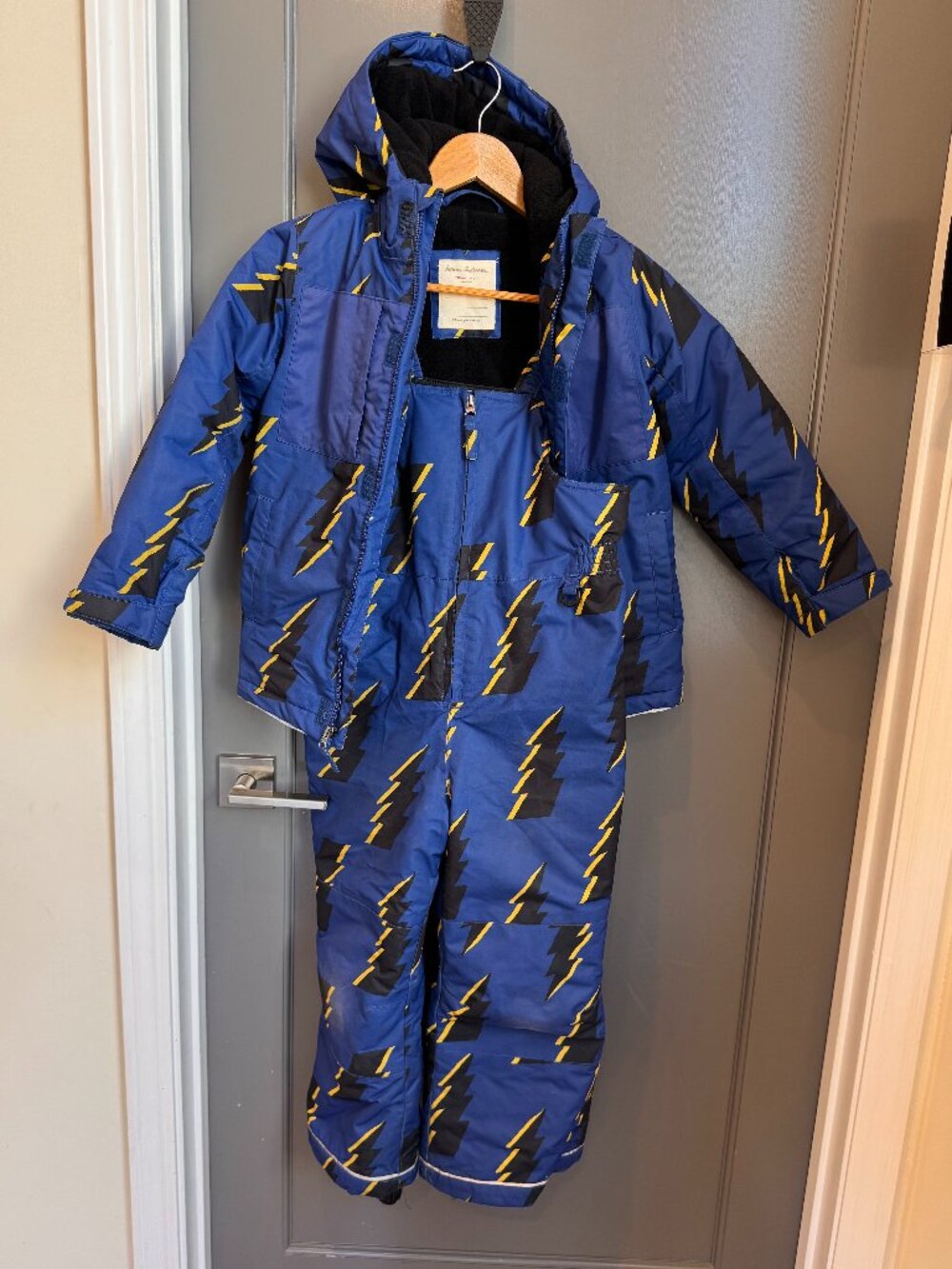 Hanna Anderson Lightning Bolt Snowsuit (Jacket and Overalls) - SIZE 6/7